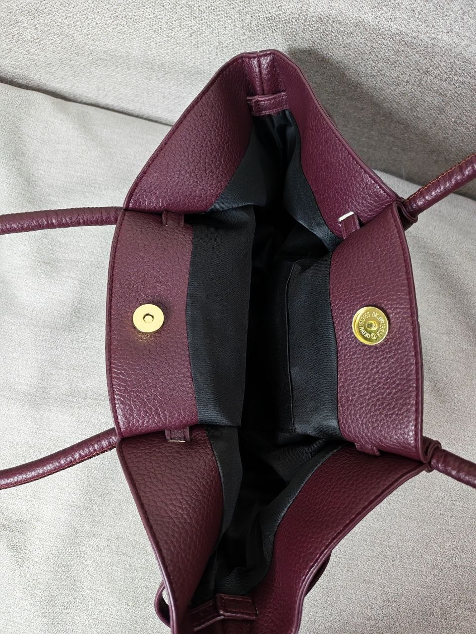 Litchi Pattern Shoulder Bag view 12