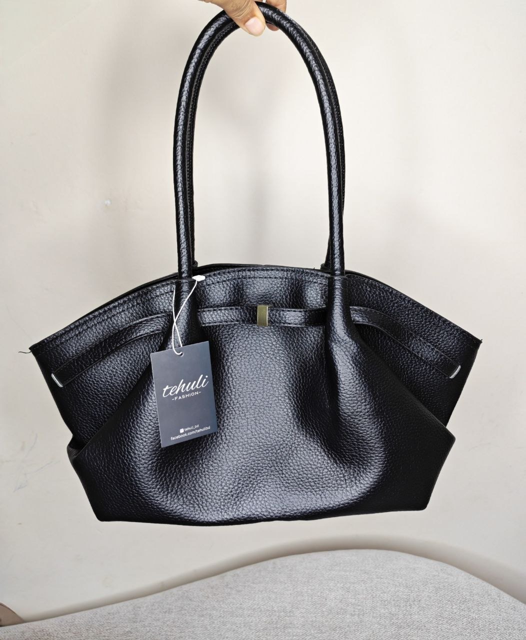 Litchi Pattern Shoulder Bag alternate view